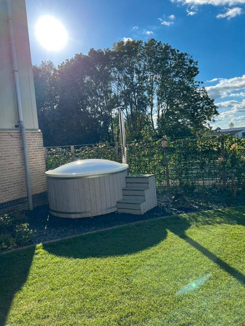 Een hottub zonder bubbels houtkleur, Tuin en Terras, Bubbelbaden en Hottubs, Nieuw, Vast, Trap, Ophalen of Verzenden