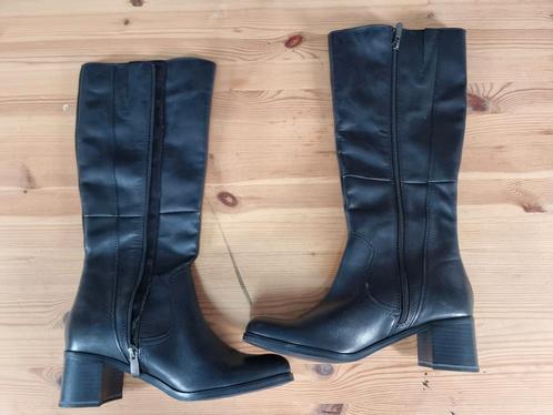 MARCO TOZZI hoge laarzen maat 39, Kleding | Dames, Schoenen, Nieuw, Hoge laarzen, Zwart, Ophalen of Verzenden