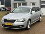 Skoda Superb Combi 1.6 TDI Champs Elysees Export, Auto's, 1441 kg, Stof, Gebruikt, 4 cilinders
