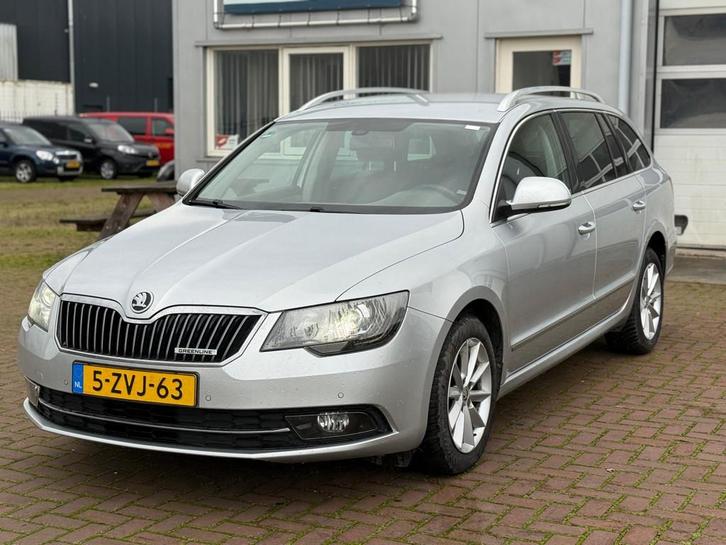 Skoda Superb Combi 1.6 TDI Champs Elysees Export, Auto's, Skoda, Bedrijf, Te koop, Superb, ABS, Airbags, Airconditioning, Alarm