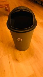 Prullenbak gratis, Ophalen, Kunststof, 50 tot 75 cm, Zo goed als nieuw