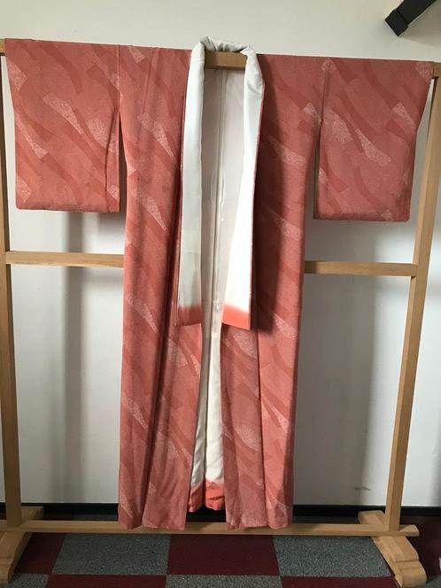 Traditionele Japanse kimono, Antiek en Kunst, Antiek | Kleding en Accessoires, Ophalen of Verzenden