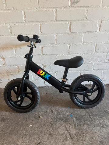 Te koop loopfiets lichtgewicht  beschikbaar voor biedingen