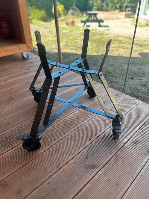 Big Green Egg Nest Large, Tuin en Terras, Barbecue-accessoires, Gebruikt, Ophalen