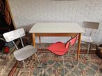 Formica keukentafel en 3 formica keukenstoelen vintage, Ophalen, Gebruikt