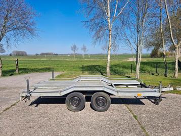 Autoambulance autotransporter 2000kg  beschikbaar voor biedingen
