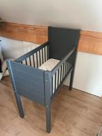 Houten wieg incl matras, Kinderen en Baby's, Babywiegjes en Ledikanten, Ophalen, Zo goed als nieuw, Wieg