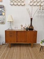 Vintage dressoir / kastje messing greepjes schuifdeurtjes, Huis en Inrichting, Kasten | Ladekasten, Ophalen, ., Vintage, .