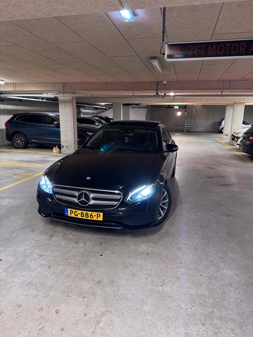 Mercedes-Benz E-Klasse 2.0 E220 D Sedan AUT 2017 Zwart, Auto's, Mercedes-Benz, Particulier, E-Klasse, ABS, Achteruitrijcamera