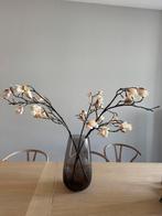 Kunstbloemen met vaas, Huis en Inrichting, Woonaccessoires | Vazen, Ophalen, Overige kleuren, Minder dan 50 cm, Glas