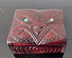 Vintage houten doos New Zealand Tiki Abalone ingelegde ogen, Antiek en Kunst, Kunst | Beelden en Houtsnijwerken, Verzenden