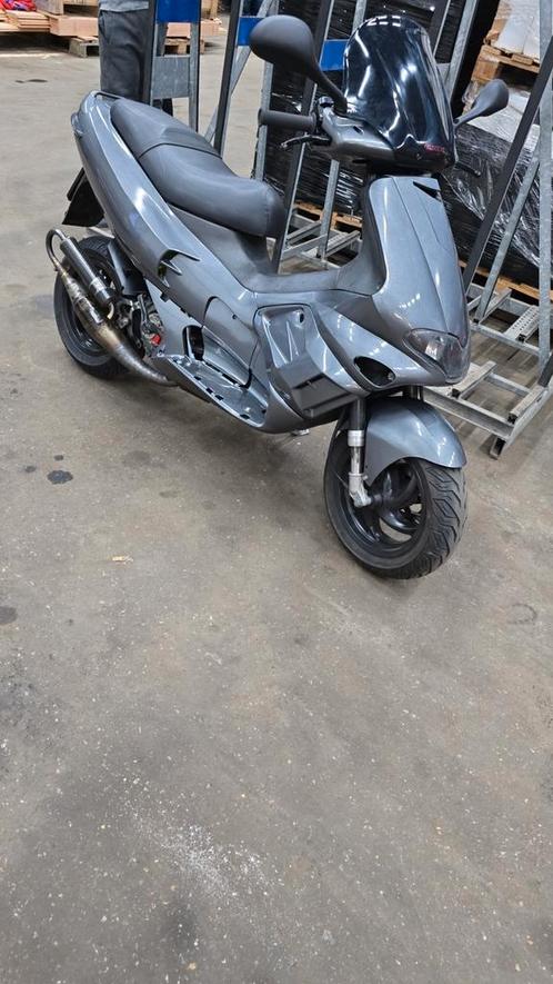 Gilera runner 70cc, Fietsen en Brommers, Scooters | Piaggio, Zo goed als nieuw, Overige modellen, Maximaal 45 km/u, Tweetakt, Ophalen