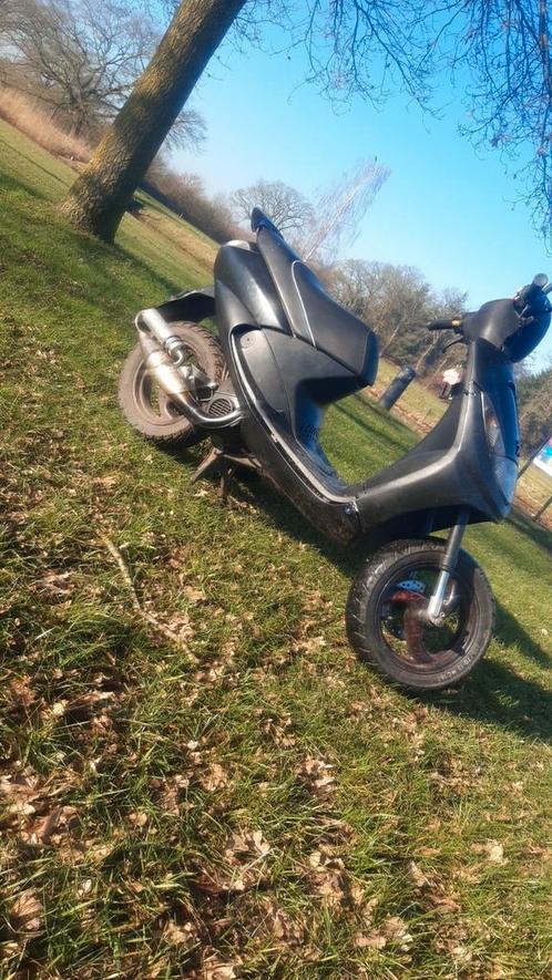 Scooter peugoet, Fietsen en Brommers, Scooters | Peugeot, Zo goed als nieuw, Overige modellen, Ophalen of Verzenden