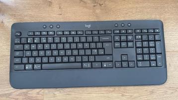 Logitech signature wireless keyboard k650  beschikbaar voor biedingen