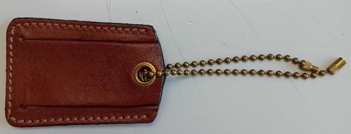 Te Koop: Een nieuwe, echt lederen sleutelhanger / NAW badge., Verzamelen, Sleutelhangers, Nieuw, Overige typen, Ophalen of Verzenden