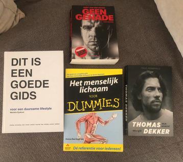 Vier boeken mag tezamen ook apart beschikbaar voor biedingen