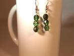 oorbellen van 3 8 mm kralen groen tsjechisch glas, Hangers, Nieuw, Ophalen of Verzenden, Glas