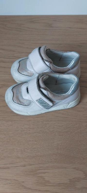 Meisjes schoenen maat 23 beschikbaar voor biedingen