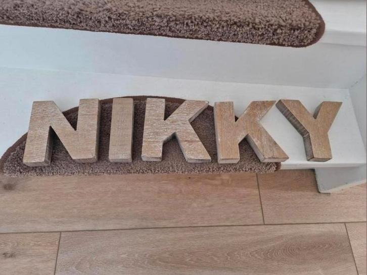 Letters Nikky van riverdale, Huis en Inrichting, Woonaccessoires | Tekstborden en Spreuken, Zo goed als nieuw, Ophalen of Verzenden