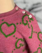 Gucci GG & hearts roze trui maat 104 (450 euro), Trui of Vest, Gucci EU, Customercare@gucci.com, Zo goed als nieuw