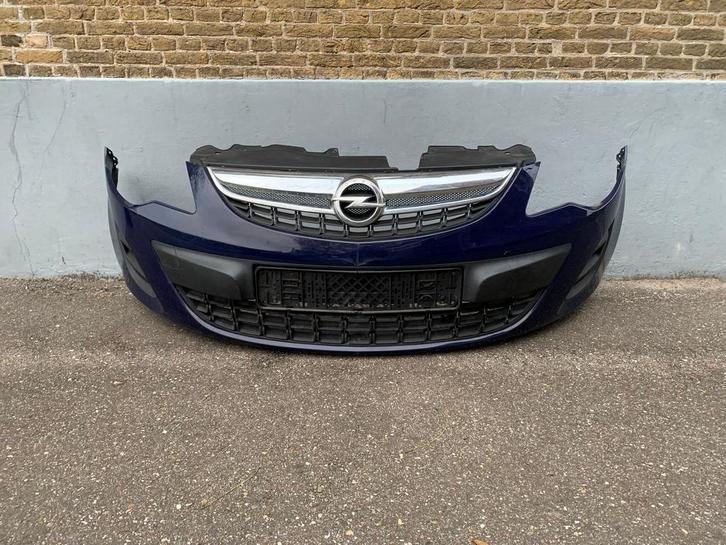 voorbumper opel corsa D 2011 tot 2014 blauw facelift corsa, Auto-onderdelen, Carrosserie en Plaatwerk, Bumper, Opel, Voor, Gebruikt