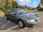 Volvo V70 2.4 | 2005 | Benzine + LPG | APK 11-11-2026, Auto's, Volvo, Zwart, S60, Particulier, 1600 kg