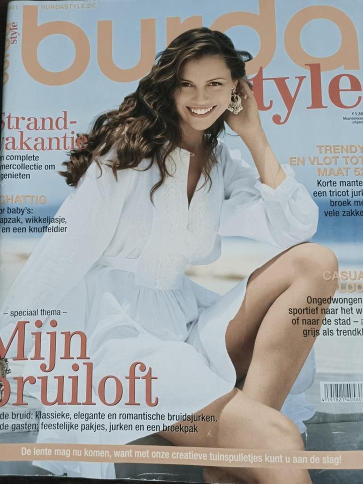 Burda Style maart 2011 mijn bruiloft, Hobby en Vrije tijd, Kledingpatronen, Vrouw, Burda, Ophalen of Verzenden