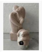 Prachtig beeld “omhelzing” steen, 17 cm, klein beeld kado, Verzamelen, Beelden en Beeldjes, Ophalen of Verzenden, Zo goed als nieuw