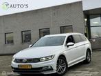 Volkswagen Passat Variant 1.6 TDI Highline Business R|ACC, Auto's, Euro 6, 4 cilinders, Wit, Diesel