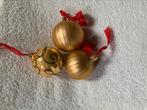 Drie goudkleurige Kerstballen., Ophalen of Verzenden, Zo goed als nieuw