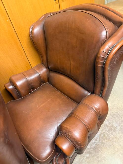 Klassieke leren oorfauteuil bruin leder 2 stuks goede staat, Antiek en Kunst, Antiek | Meubels | Stoelen en Banken, Ophalen