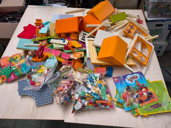 Heleboel Lego Scala huis, poppetjes enz, Kinderen en Baby's, Speelgoed | Duplo en Lego, Gebruikt, Ophalen of Verzenden