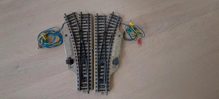 2 Märklin elektrische wissels voor M-rails artnr 5202, Hobby en Vrije tijd, Modeltreinen | H0, Zo goed als nieuw, Rails, Wisselstroom