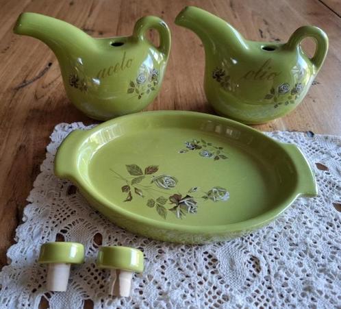 Vintage groene Italiaans olie en azijn kannetjes met roosjes, Antiek en Kunst, Curiosa en Brocante, Ophalen of Verzenden