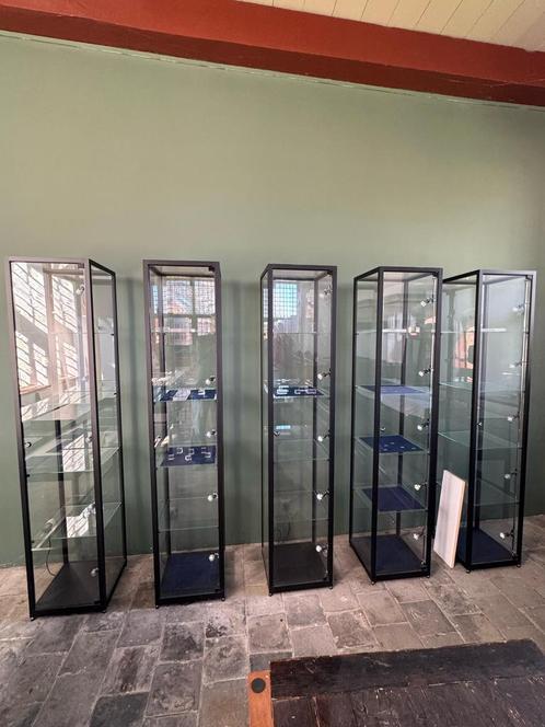 Vitrine kasten, 5 staand, 3 liggend, Huis en Inrichting, Kasten | Vitrinekasten, Zo goed als nieuw, 25 tot 50 cm, Ophalen