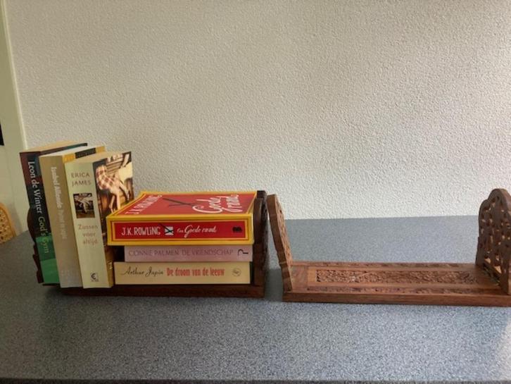 handgestoken boekensteun INDIA uitschuif-verstel-inklapbaar, Huis en Inrichting, Woonaccessoires | Wandplanken en Boekenplanken