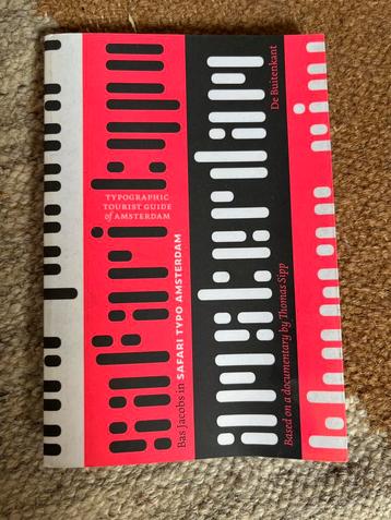 Boekje Safari Typo - Typographic guide of Amsterdam beschikbaar voor biedingen