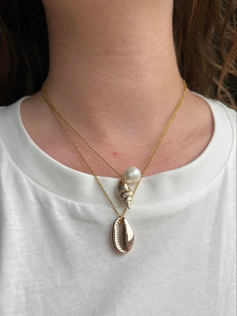 Gelaagde ketting met parel & schelp, Nieuw, Ophalen of Verzenden, Goud, Overige materialen