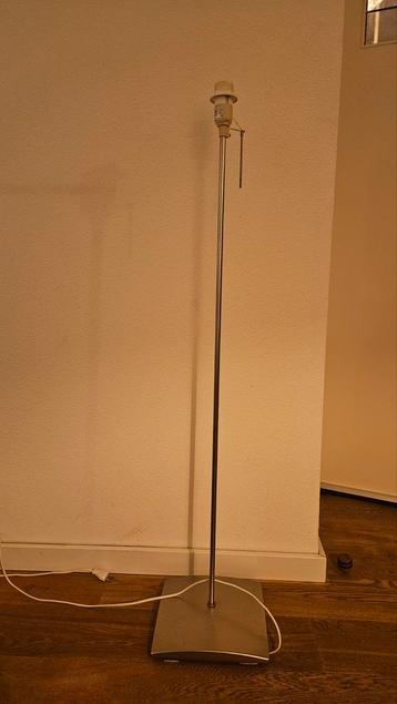 Lampenvoet - Strak Design beschikbaar voor biedingen