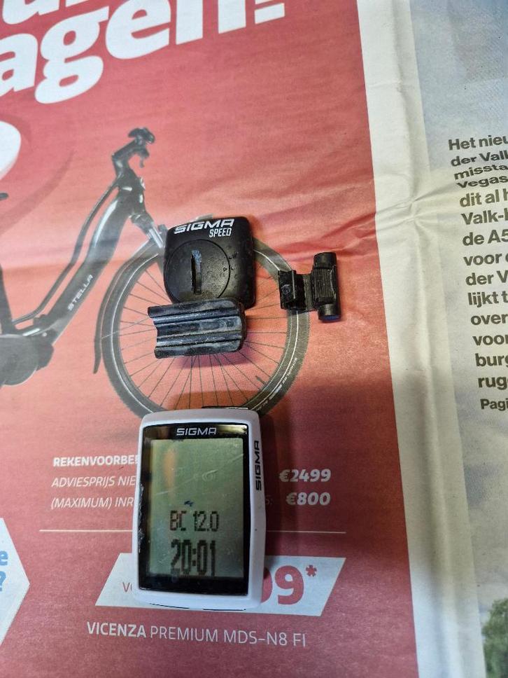 Sigma BC 12.0 WR Wired Fietscomputer, Fietsen en Brommers, Fietsaccessoires | Fietscomputers, Gebruikt, GPS, Snelheidssensor, Ophalen of Verzenden