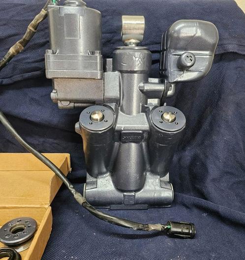 Powertrim Honda Suzuki Yamaha 115pk 130pk 150pk 175pk 200pk, Audio, Tv en Foto, Optische apparatuur | Verrekijkers, Zo goed als nieuw