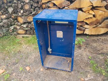 Kachel: Bijverwarming evt groot model gasfles leeg of vol beschikbaar voor biedingen