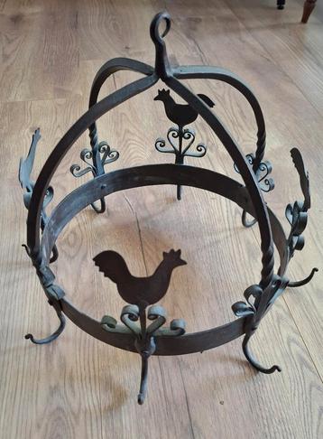 Brocante smeedijzeren wildkroon  beschikbaar voor biedingen