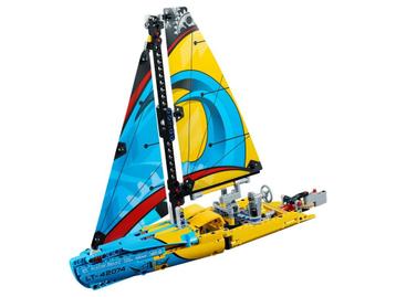 LEGO 42074 Racejacht beschikbaar voor biedingen