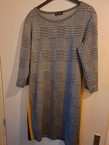 DAMES JURK beschikbaar voor biedingen