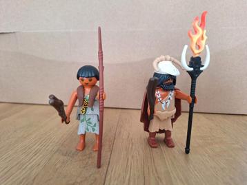 Playmobil 2 holbewoners beschikbaar voor biedingen