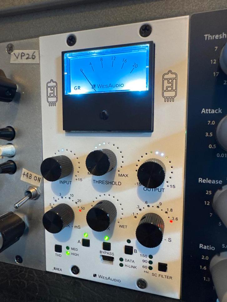 WesAudio Rhea buizen compressor - 500 API, Muziek en Instrumenten, Mengpanelen, Zo goed als nieuw, Minder dan 5 kanalen, Ophalen of Verzenden