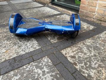 Hoverboard met Kart (vraagprijs is incl kart) beschikbaar voor biedingen
