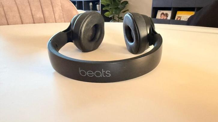 Te koop: Beats by Dre Wireless 'Solo Pro' koptelefoon, Audio, Tv en Foto, Koptelefoons, Zo goed als nieuw, Op oor (supra aural)