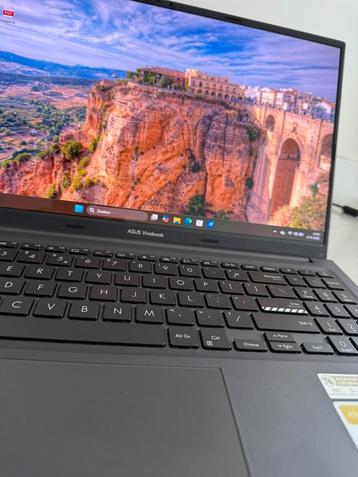 Asus Vivobook OLED MOET WEG! beschikbaar voor biedingen